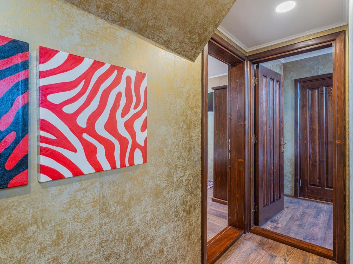 Casa Saraste Hotel Risnov Bagian luar foto
